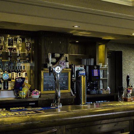 King Alfred Hotel Barrow-in-Furness Esterno foto