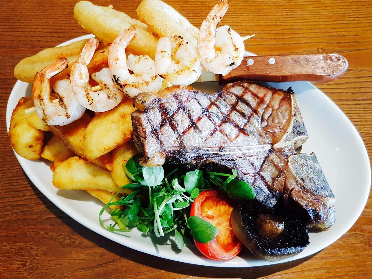 King Alfred Hotel Barrow-in-Furness Esterno foto